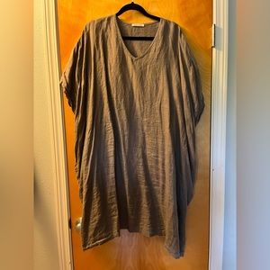 Black crane linen gray dress with pockets